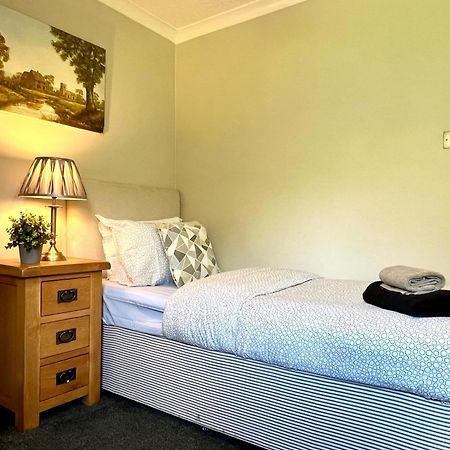 Spacious 2 Bed-Flat In Glasgow City - Free Parking Exterior foto